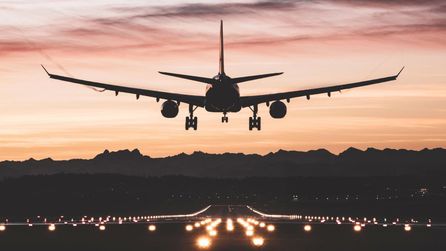 Havacılık sektörü Hürmüz Boğazı'ndaki aksaklıktan etkileniyor