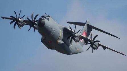 Belçika askeri uçağına saldırı gerçekleşti, mürettebat güvende