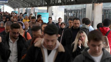 TBMM'de kabul edilen düzenlemeler sosyal medya ve doğum iznini kapsıyor