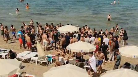 Kuşadası'nda 70 yaşındaki turist boğulma tehlikesi geçirdi