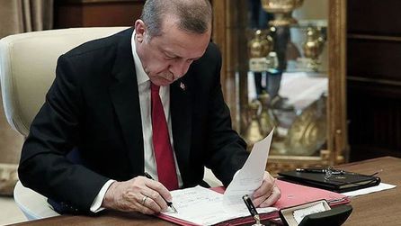 Cumhurbaşkanı imzasıyla bakanlıklarda çok sayıda atama gerçekleştirildi