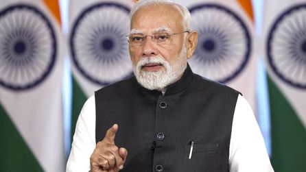 Modi'den enerji krizi sonrası vatandaşlara iki önemli uyarı