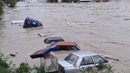 Havza ilçesinde sağanak sonrası eğitime bir gün ara verildi