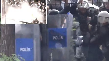 Ankara'da CHP Genel Merkezi önünde polis müdahalesi