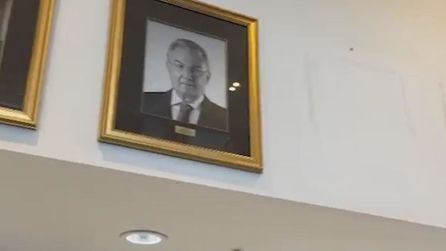 CHP Genel Merkezinde Özgür Özel'in Görevden Uzaklaştırılması