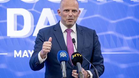 Belçika Savunma Bakanı Francken Türkiye'de Savunma İşbirliğini Destekledi