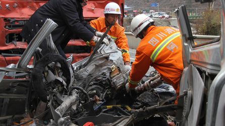 Hınan'da trafik kazasında 13 kişi hayatını kaybetti