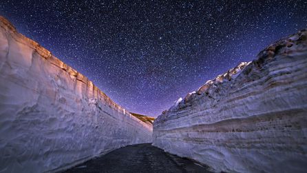 Nemrut Kalderası'nda Yıldızlarla Kaplı Kar Manzaraları Görüntülendi