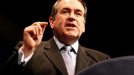 İsrail Büyükelçisi Huckabee'den Körfez Ülkelerine Tercih Çağrısı