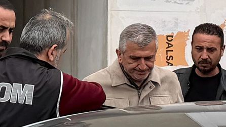 Akçakoca Belediye Başkanı Fikret Albayrak tutuklanarak görevden alındı