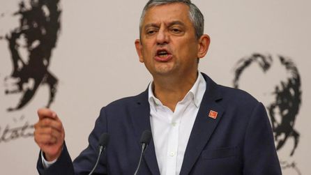 CHP'de yeni parti önerisiyle ilgili Özgür Özel'in yanıtı