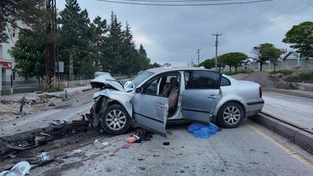 Niğde'de otomobil kazasında iki kişi hayatını kaybetti