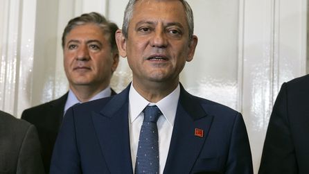Özgür Özel, yeni unvanını açıkladı
