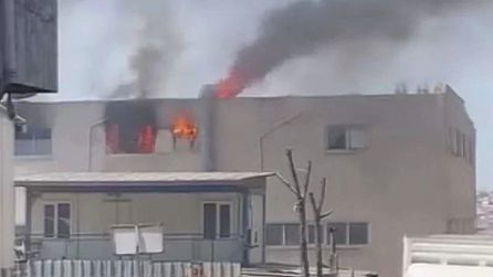 Bayrampaşa'da tekstil atölyesinde yangın meydana geldi