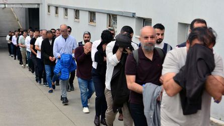 Adana'da 21 ilde kara para aklama operasyonu: 135 tutuklama