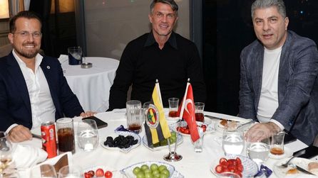 Paolo Maldini İstanbul'da Hakan Safi ile buluştu ve paylaşımlar yaptı
