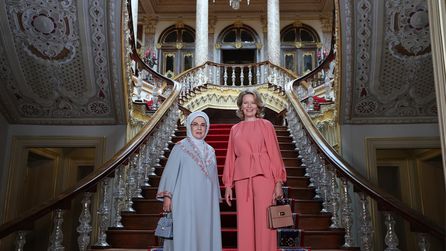 Emine Erdoğan, Belçika Kraliçesi Mathilde'yi Dolmabahçe Sarayı'nda ağırladı