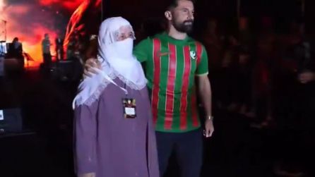 Amedspor'un kupa töreninde duygusal anlar yaşandı