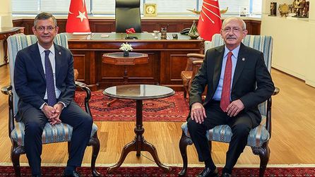 Kılıçdaroğlu'na yakın isimden Özgür Özel'e eleştiriler