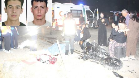 Kumluca'da motosiklet ve çöp kamyonu çarpıştı, 2 genç hayatını kaybetti