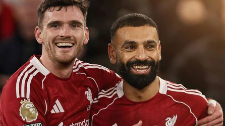 Beşiktaş, Andrew Robertson için menajerlerden öneri aldı