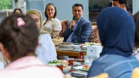 Tunceli Valisi, Üniversite Öğrencileriyle Bayram Kahvaltısı Düzenledi