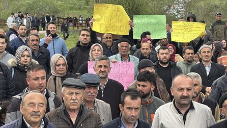 Gerede'de Fabrika Atıkları Nedeniyle Köylüler Eylem Düzenledi
