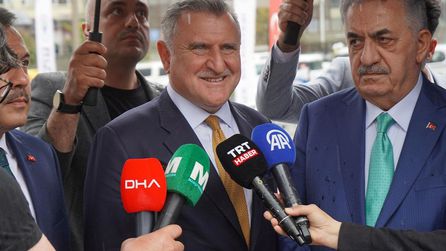 Bakan Bak bayramlaşma programında A Milli Takım'a destek verdi
