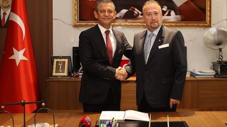 Uşak eski belediye başkanının telefonundan usulsüzlük mesajları bulundu