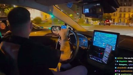 Twitch yayıncısı canlı yayında Mbappe ve Expósito ile karşılaştı