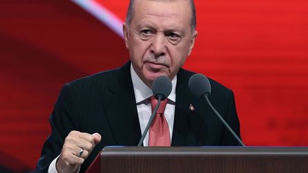 Cumhurbaşkanı Erdoğan, Galatasaray Başkanı ve Teknik Direktörü ile görüştü