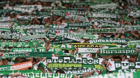 Bursaspor'da Kadro Revizyonu Devam Ediyor, Hamza Gür Ayrıldı