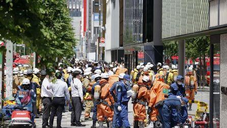 Tokyo'daki AVM'de yabancı madde püskürtüldü, 19 kişi hastaneye kaldırıldı