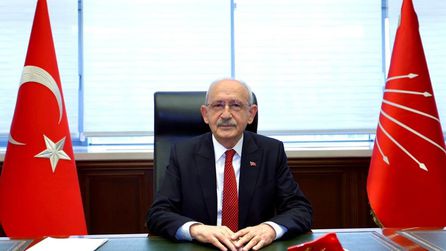 Kemal Kılıçdaroğlu CHP Genel Merkezi'nde makam odasına geri döndü