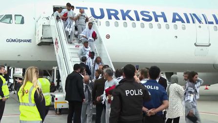 Sumud filosu aktivistleri İstanbul'da: Havalimanını inlettiler 