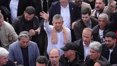 Özgür Özel, CHP Genel Merkezi'nden ayrılıyor: Çok üzgünüm