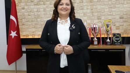 Burcu Köksal CHP'den istifa ederek AK Parti'ye katılacağını duyurdu