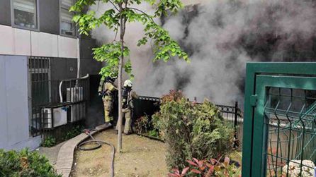 Kağıthane'deki metruk binada yangın: 1 kadın hastaneye kaldırıldı
