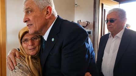 Dervişoğlu’ndan bayramın son günü dikkat çeken bayramlaşma