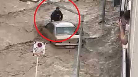 Samsun'da kuvvetli yağış sel felaketine yol açtı