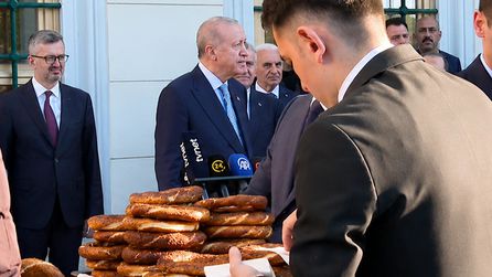 Cumhurbaşkanı Erdoğan bayramda Rize simidini değerlendirdi
