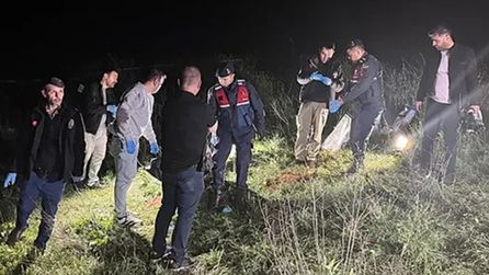 Uşak'ta tarla içinde boğazı kesilmiş ceset bulundu