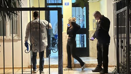 Antalya'da 16 yaşındaki Mert K.A. evinde pompalı tüfekle bulundu
