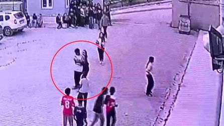 Öğrenciyi boğazına poğaça takılınca öğretmeni kurtardı