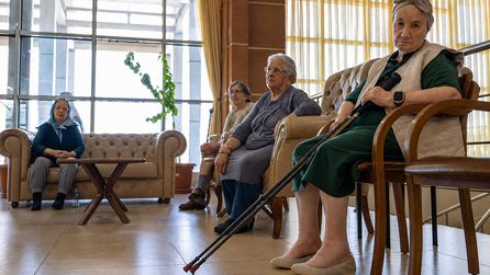 Huzurevleri yönetmeliğinde yaş sınırı 70'e yükseldi