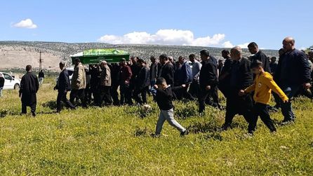 Gaziantep'te geri manevra yapan dede torununu ezdi, bebek hayatını kaybetti