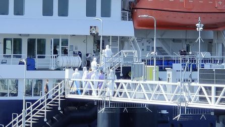 MV Hondius gemisi Rotterdam'a ulaştı, dezenfeksiyon çalışmaları başlayacak