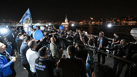 Erzurumspor FK İstanbul Boğazı'nda şampiyonluk kutlaması yaptı