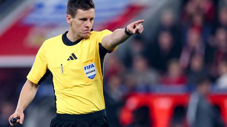 UEFA final hakemleri belirlendi, önemli maçlar bekliyor