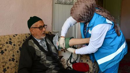 Evde sağlık hizmetlerinde yeni yönetmelik yürürlüğe girdi